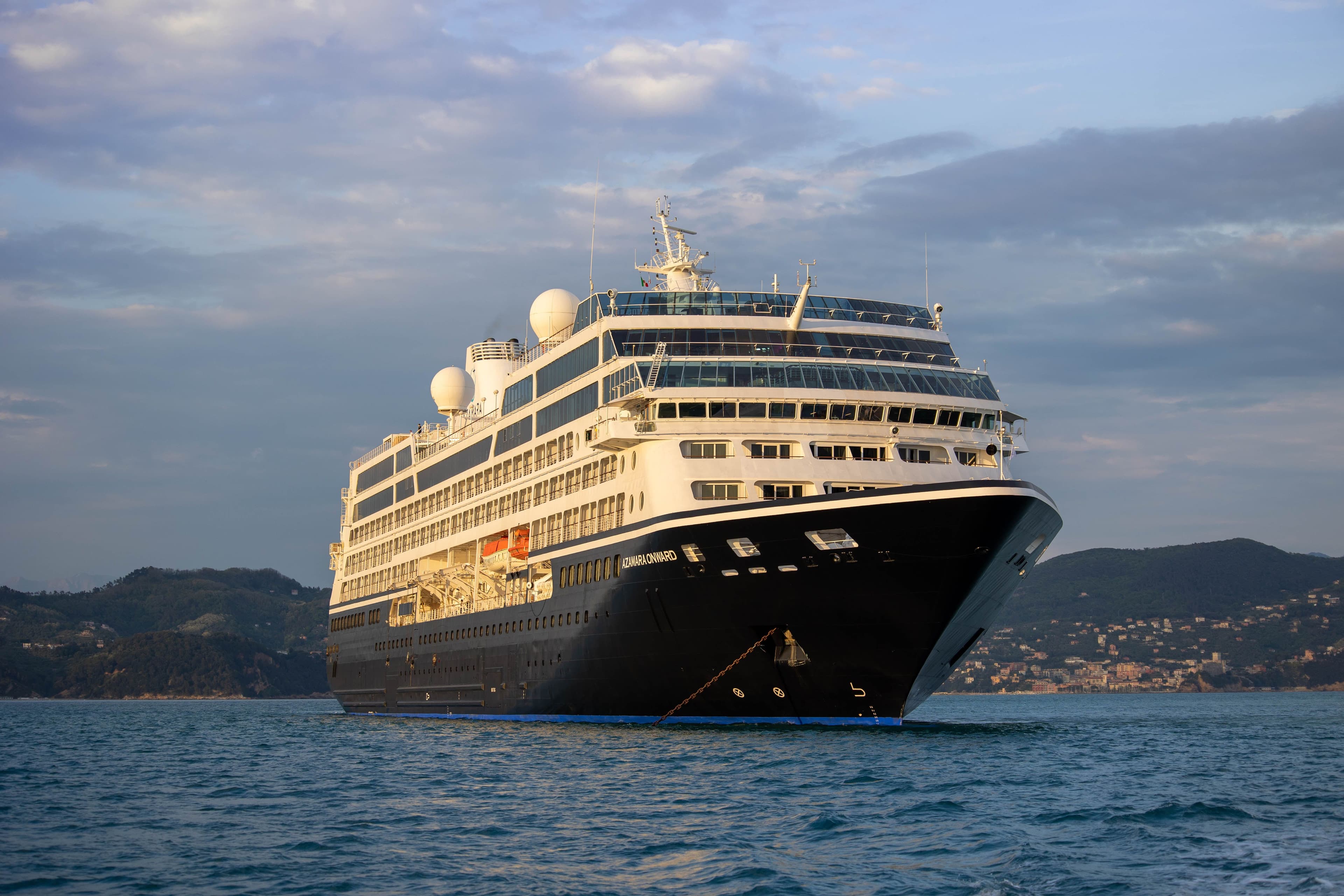 Azamara Onward image