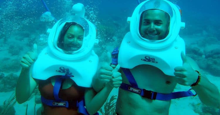 Helmet Dive at Rendezvous Caye with Lunch & Drinks