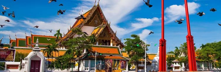 Bangkok's Hidden Treasures With Tuk Tuk Ride