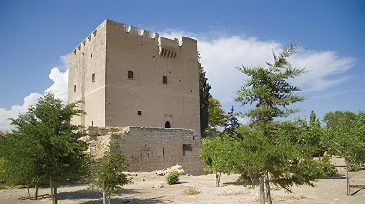 Iconic Cyprus: Apollo's Temple, Kolossi Castle & Viticulture