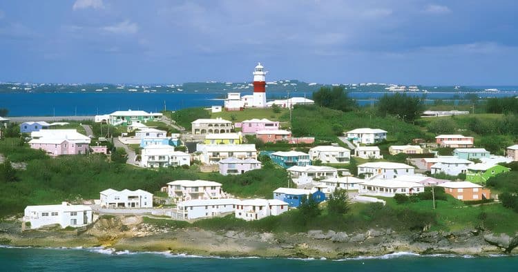 Quintessential Bermuda & Shopping by Bus
