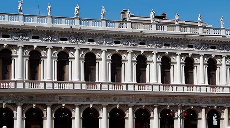 The Very Symbol of Venice: Doge's Palace