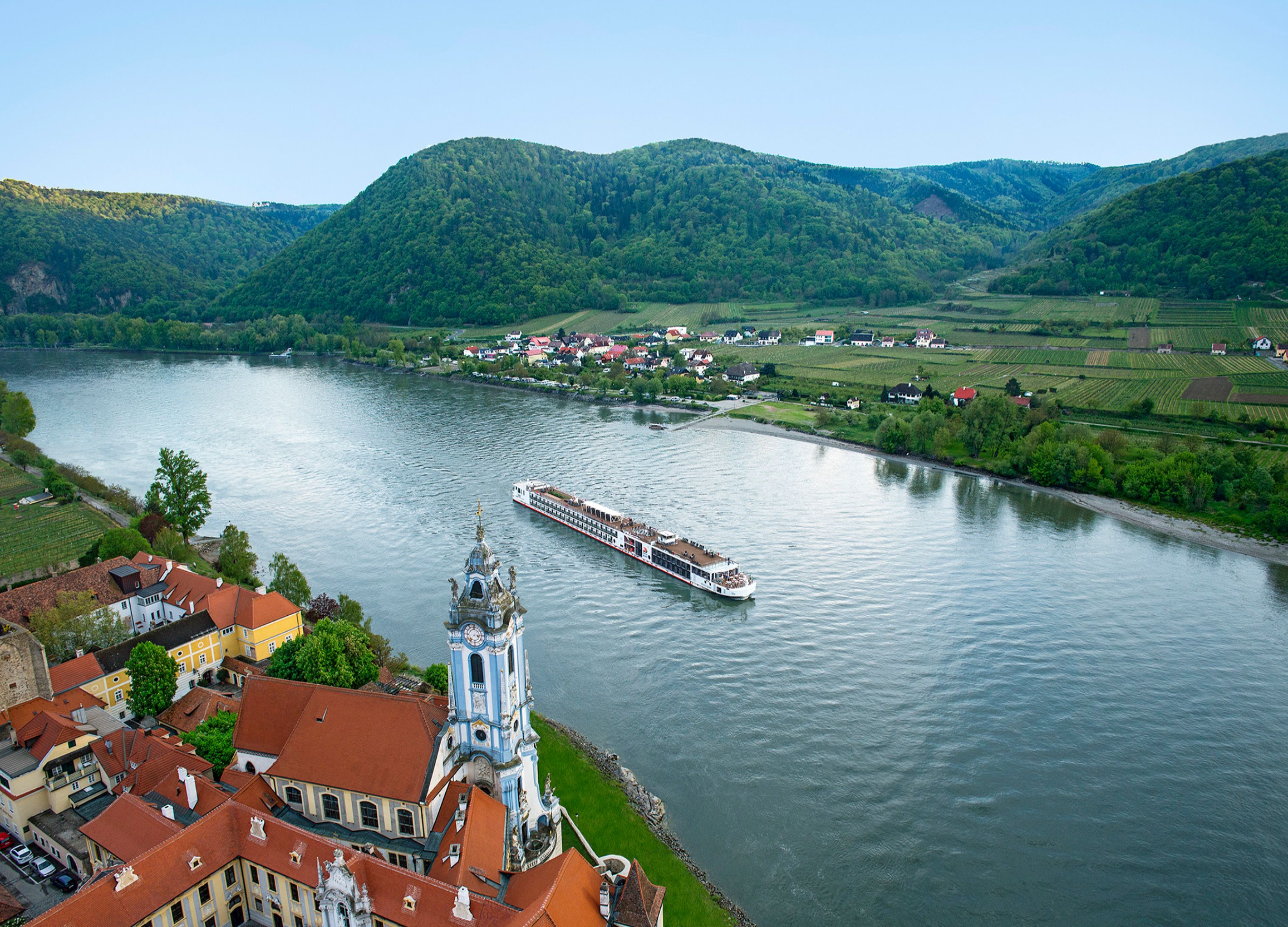 Viking Delling cruise ship