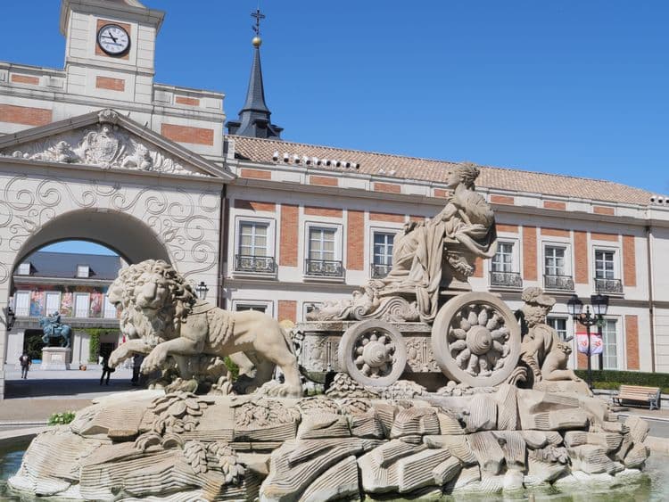 Guided in Japanese: Shima Spain Village