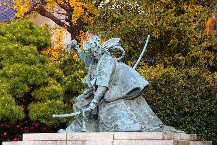 Tokyo Gardens and Legendary Landmarks (Tour & Airport Transfer - Narita Airport)