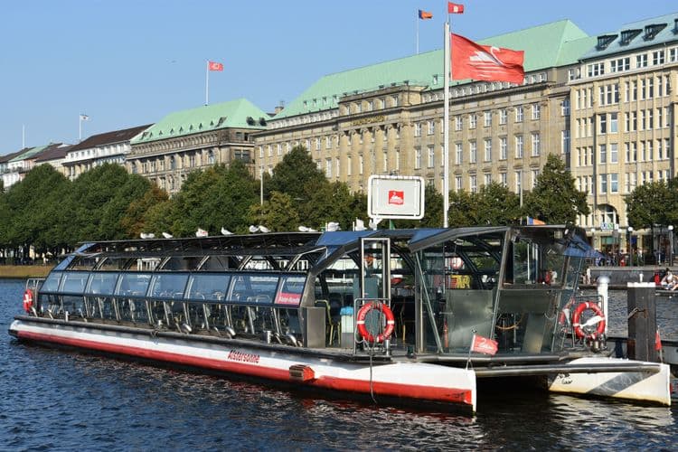 Hamburg Exploration by Land and Lake