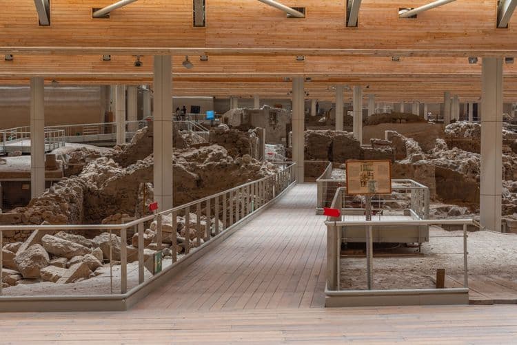 Discover Prehistoric Akrotiri